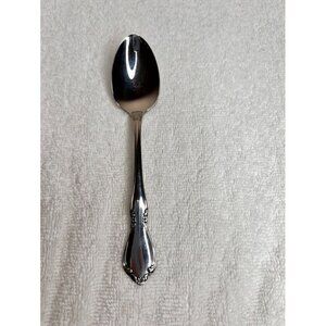 (1) Oneidacraft Deluxe Stainless Steel Chateau 6" Teaspoon Glossy Replacement